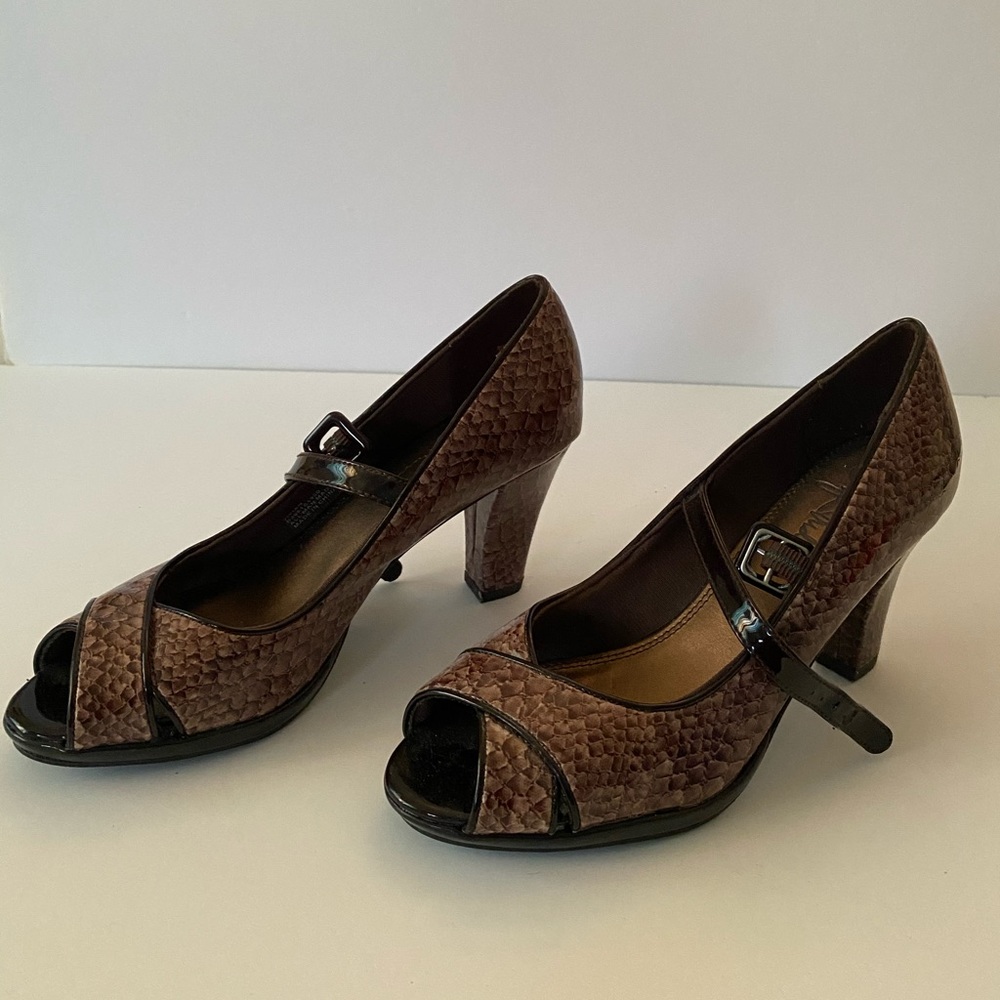 Brown women’s shoes
